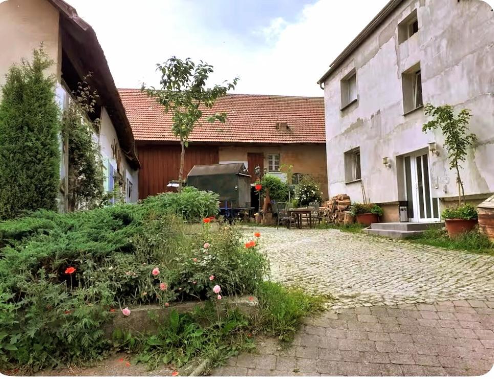 Bauernhof Gästezimmer Hortus Sandrine Gemeinschaftsbad Apartment *