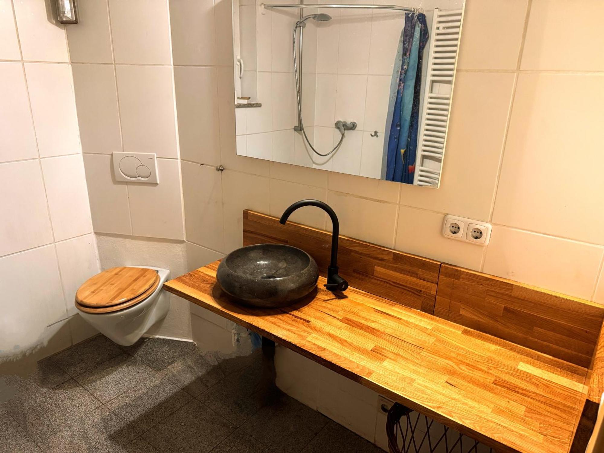 Apartment Bauernhof Gästezimmer Hortus Sandrine Gemeinschaftsbad